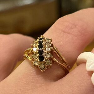 Sapphire & Diamond 18k GE ring